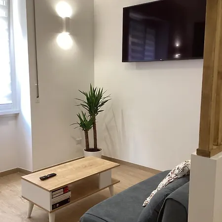 Charming House Tuscolana - 罗马